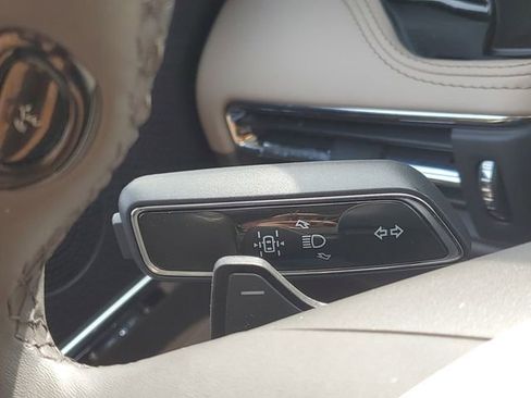 Certified 2024 Lincoln Corsair Premiere image 16