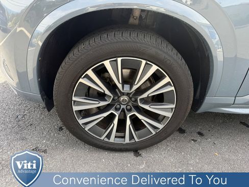 Used 2020 Volvo XC90 T5 Momentum image 12