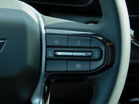 New 2026 Chevrolet Colorado LT image 17