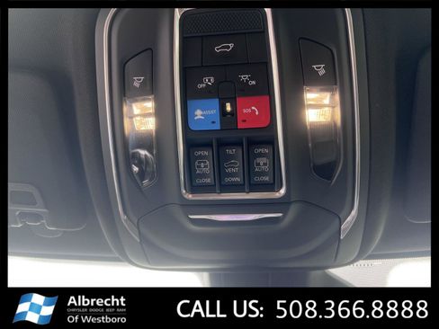 New 2025 Jeep Grand Cherokee Limited image 23