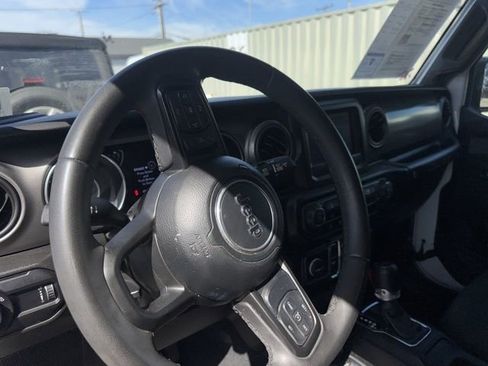 Used 2023 Jeep Wrangler Sport S image 10