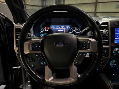 Used 2020 Ford F250 Platinum image 32
