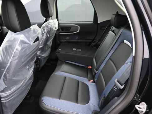 New 2025 Ford Bronco Sport Outer Banks w/ Outer Banks Tech Package+ AWD/4WD image 16