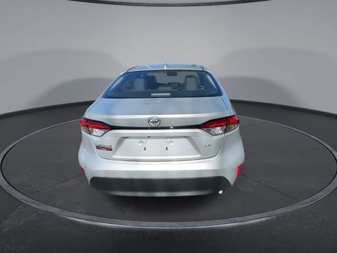 Used 2024 Toyota Corolla LE image 14