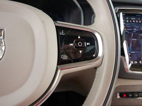 Used 2023 Volvo XC90 T8 Ultimate AWD/4WD image 17