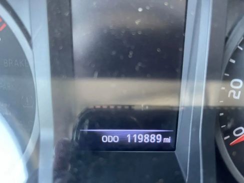 Used 2020 Toyota Tacoma SR image 21