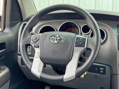 Used 2016 Toyota Sequoia SR5 image 18