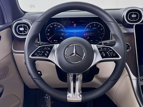 New 2026 Mercedes-Benz GLC 300 image 17