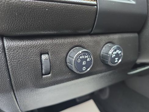 Used 2022 GMC Canyon AT4 w/ Trailering Package image 16