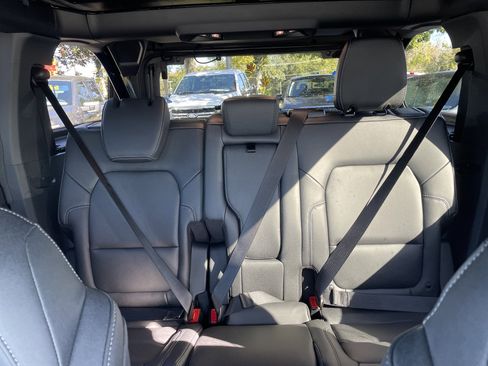 New 2025 Ford Bronco Big Bend image 11