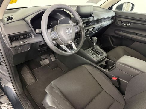 Used 2025 Honda CR-V LX image 3