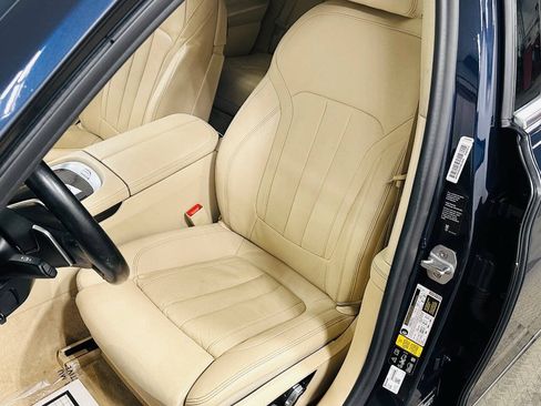 Used 2020 BMW 740i xDrive AWD/4WD image 26