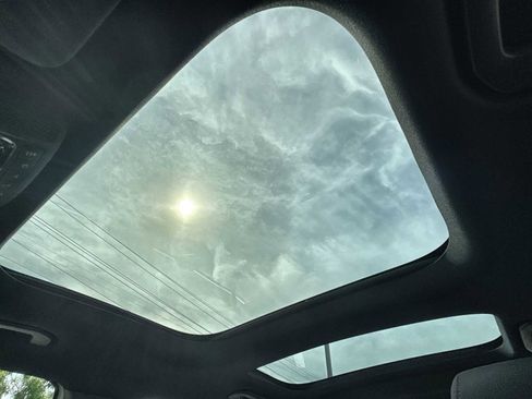 Used 2026 Mercedes-Benz GLB 35 AMG 4MATIC image 28