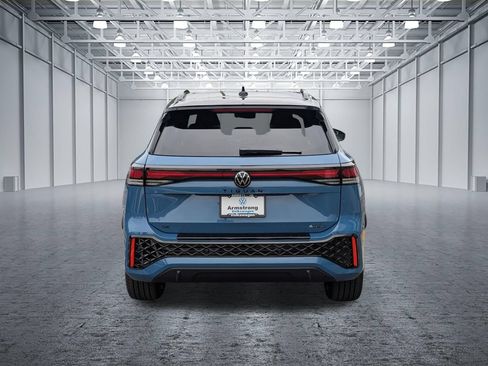 New 2026 Volkswagen Tiguan SE R-Line AWD/4WD image 4