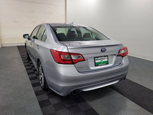Used 2016 Subaru Legacy 2.5i Limited AWD/4WD image 5