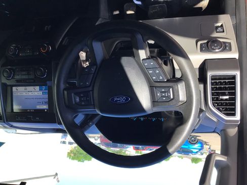 Used 2019 Ford F150 XLT AWD/4WD image 7
