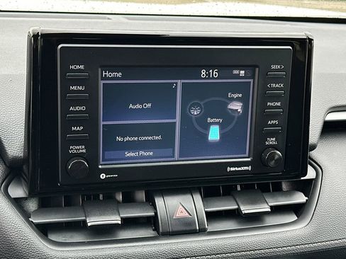 Used 2021 Toyota RAV4 LE image 23