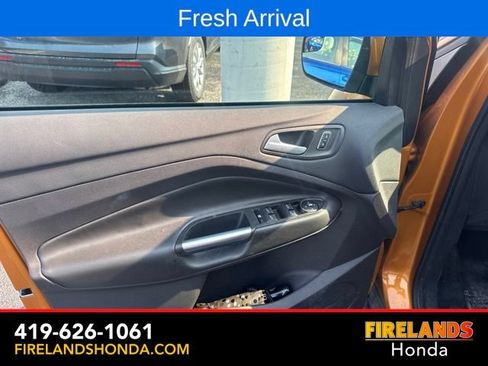 Used 2016 Ford Escape SE w/ SE Leather Comfort Package AWD/4WD image 14