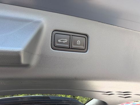New 2027 Hyundai Santa Fe SEL FWD image 16