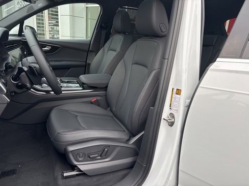 New 2025 Audi Q7 3.0T Premium Plus image 9