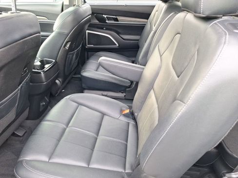 Used 2022 Kia Telluride EX w/ EX Premium Package image 31