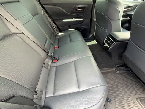 Certified 2025 Toyota Crown Signia AWD/4WD image 33