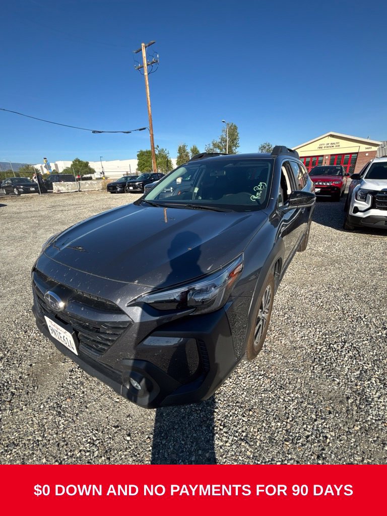 Used 2025 Subaru Outback Premium AWD/4WD image 1