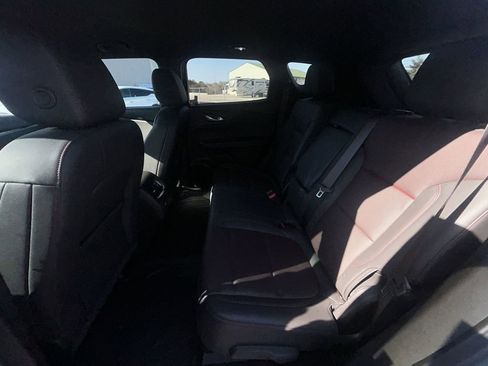 Used 2024 Chevrolet Blazer RS w/ Enhanced Convenience Package image 12