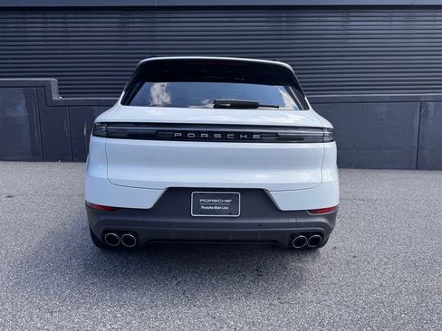 Certified 2026 Porsche Cayenne AWD/4WD image 9