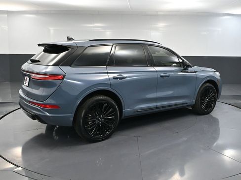 Used 2023 Lincoln Corsair Reserve w/ Jet Appearance Package image 6