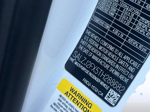 Used 2026 Land Rover Range Rover Evoque S image 22