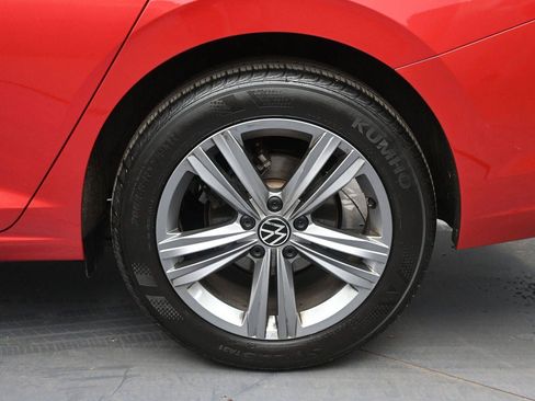 Certified 2024 Volkswagen Jetta SE FWD image 10