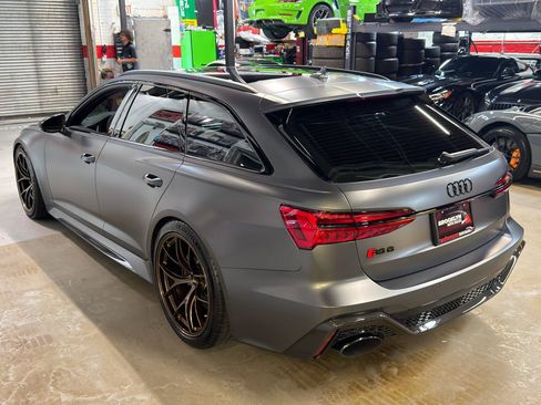 Used 2023 Audi RS 6 w/ Carbon Optic Package AWD/4WD image 11
