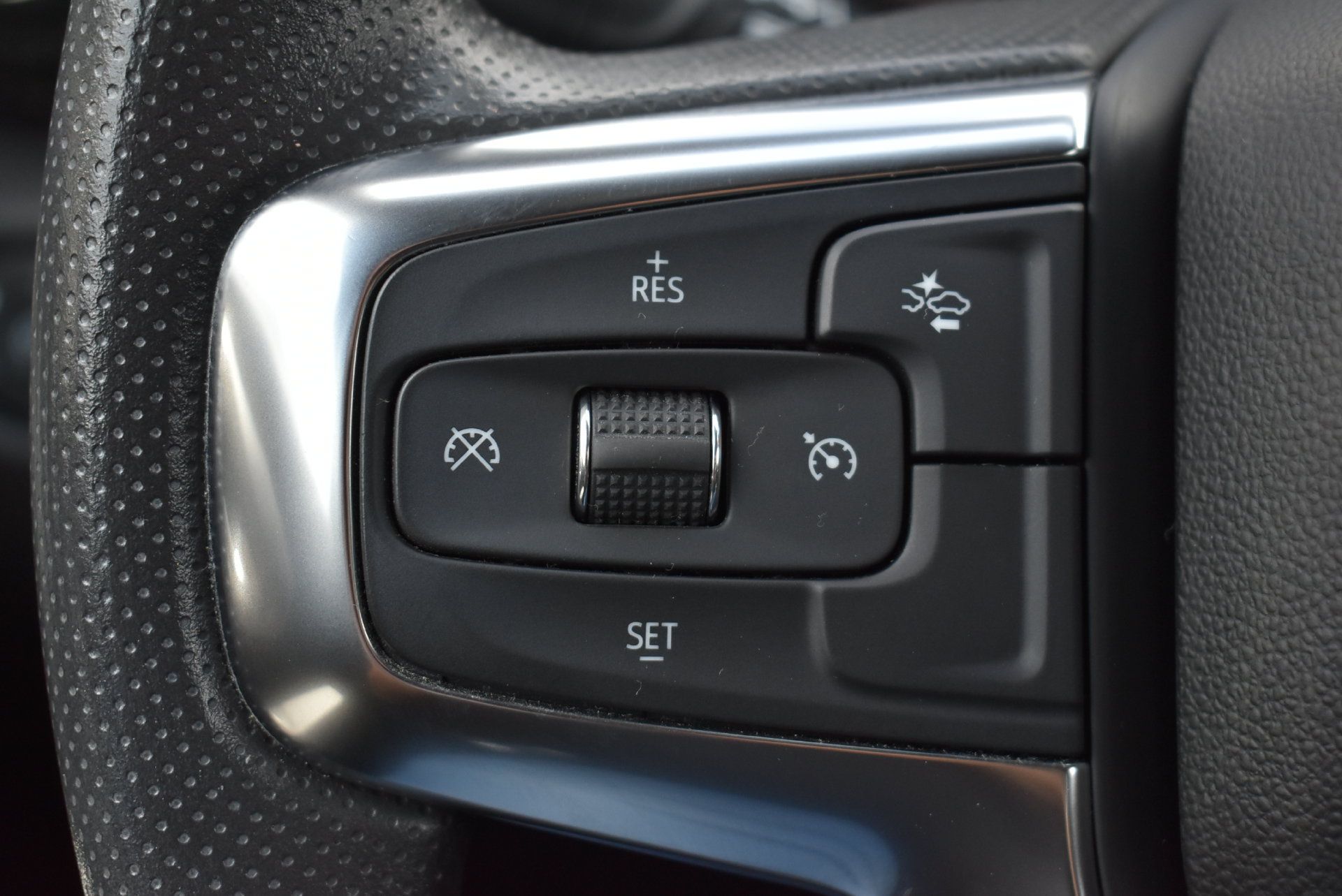 Used 2024 Chevrolet Blazer LT w/ Convenience Package FWD image 20