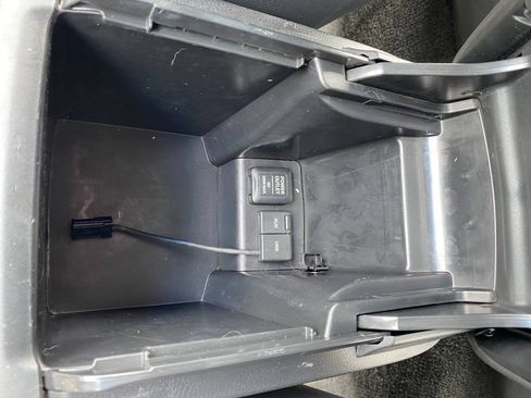 Used 2011 Honda Accord EX-L image 17