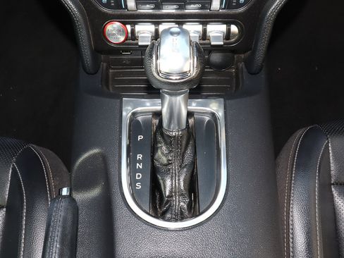 Used 2022 Ford Mustang Premium image 20