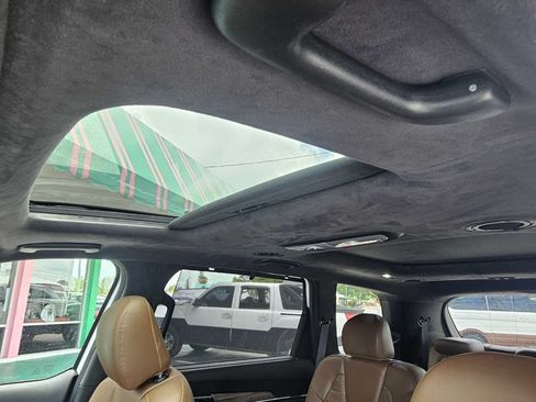 Used 2020 Kia Telluride SX w/ SX Prestige Package AWD/4WD image 18