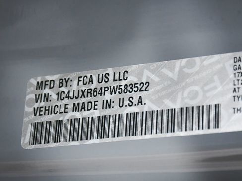 Used 2023 Jeep Wrangler Unlimited Rubicon 4xe AWD/4WD image 13