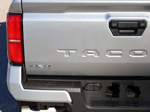 New 2026 Toyota Tacoma SR5 image 19