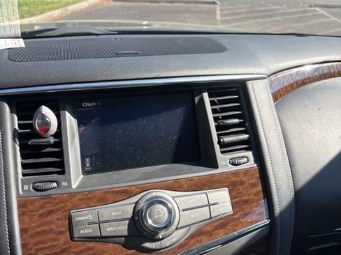 Used 2019 Nissan Armada SL w/ Premium Package image 17