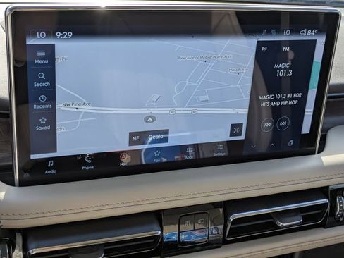 Certified 2022 Lincoln Nautilus Reserve FWD image 22