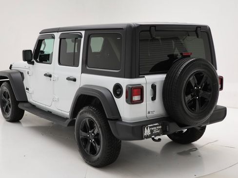 Used 2023 Jeep Wrangler Sport image 6