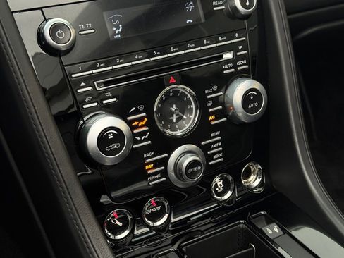 Used 2012 Aston Martin DBS Volante image 65