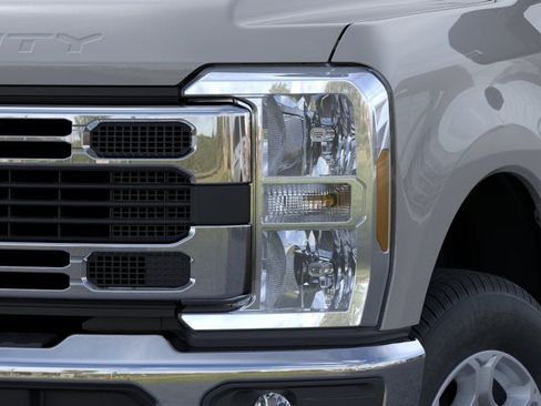 New 2026 Ford F250 XLT w/ 360-Degree Camera Package AWD/4WD image 29