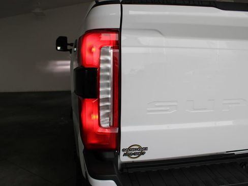 Used 2024 Ford F250 Lariat w/ Black Appearance Package image 62