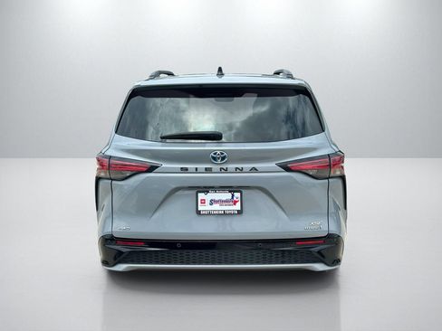 Certified 2023 Toyota Sienna XSE w/ XSE Plus Package AWD/4WD image 6
