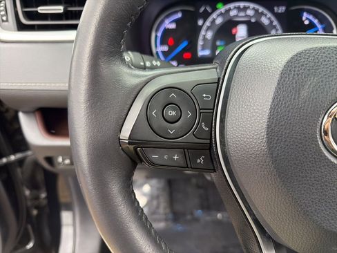 Used 2021 Toyota RAV4 Limited AWD/4WD image 12