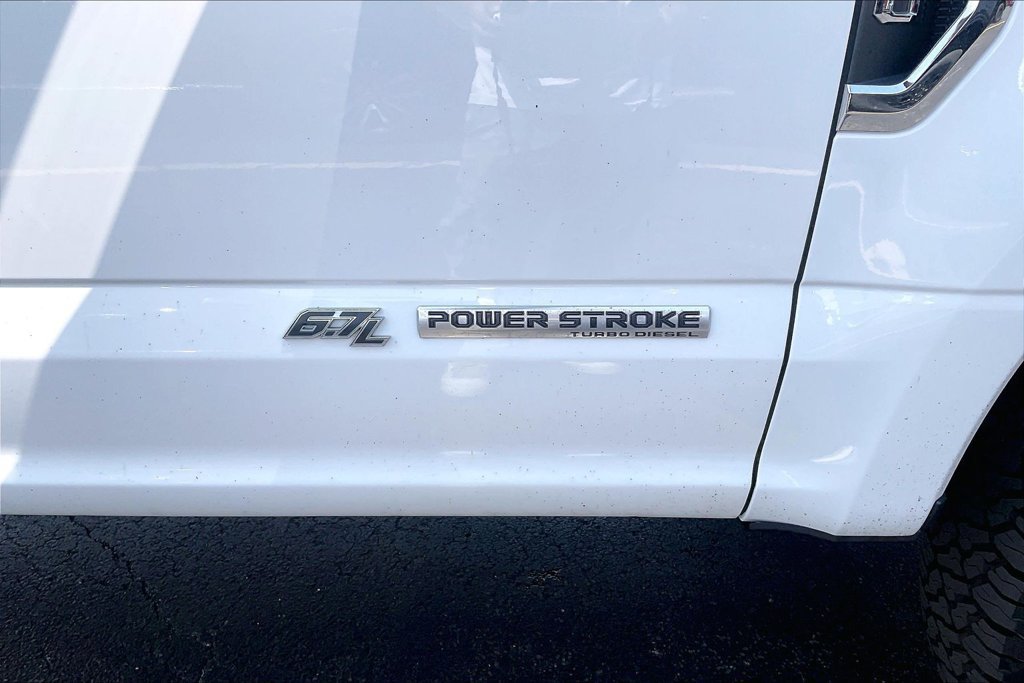 Certified 2022 Ford F250 XLT AWD/4WD image 7
