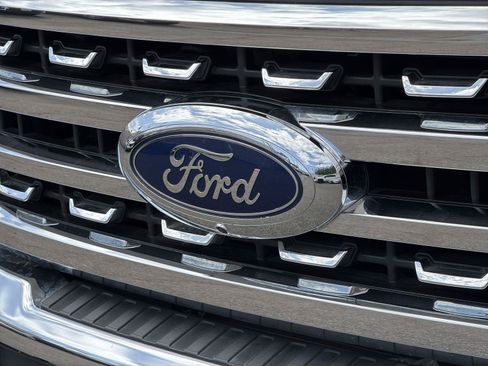 Used 2024 Ford F250 Lariat AWD/4WD image 30