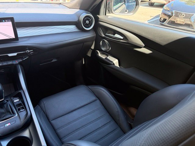 Used 2024 Alfa Romeo Tonale Veloce AWD/4WD image 46